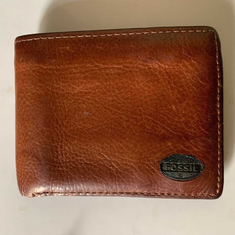 Fossil leather wallet in brick brown